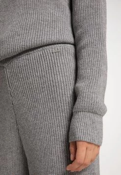 Mujer DREIMASTER KEYTI - Pantalones - Hellgrau -Tienda DreiMaster barata 839e5c8909be411f901af8521f3c3738